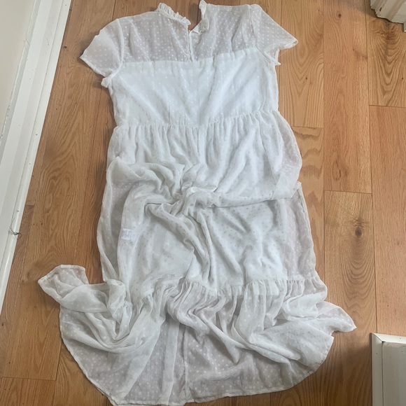 Sweet 2-layer white on white polka dot dress - Picture 4 of 9